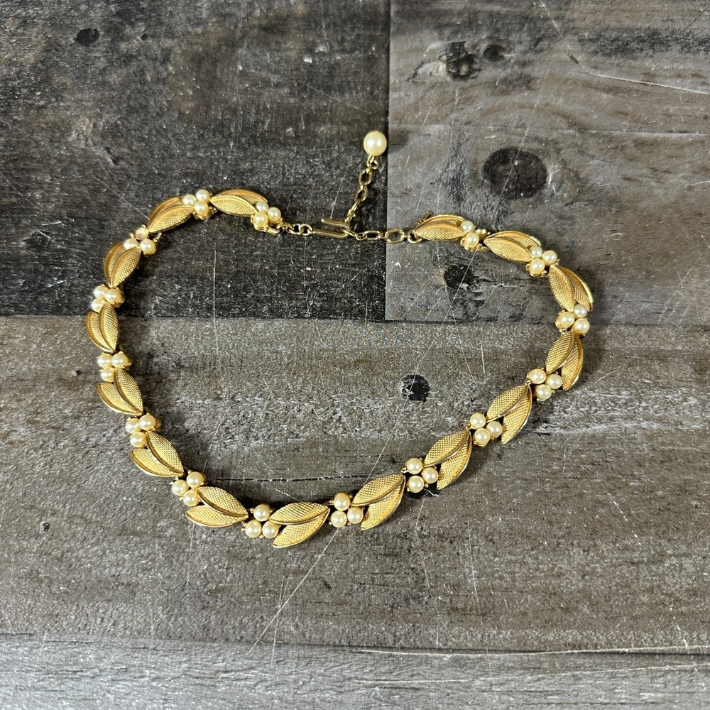 Vintage Rare Signed Trifari Brushed Gold Tone Pearl Style Necklace MCM